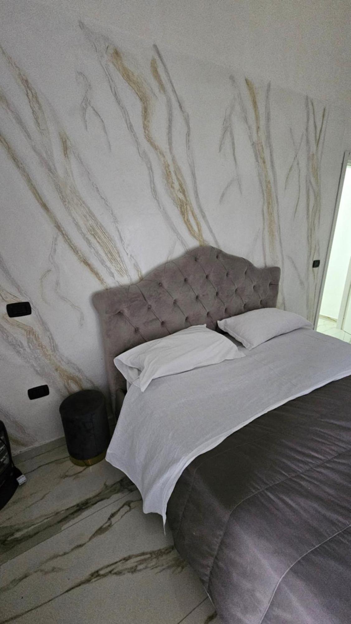 Hotel Crisari Neapol Zewnętrze zdjęcie